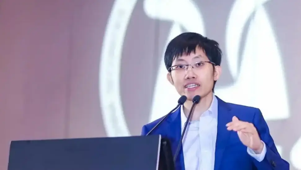 半年不到，DeepSeek已跌落神坛！用户都去哪了？